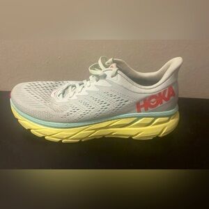 Hoka sz.7W